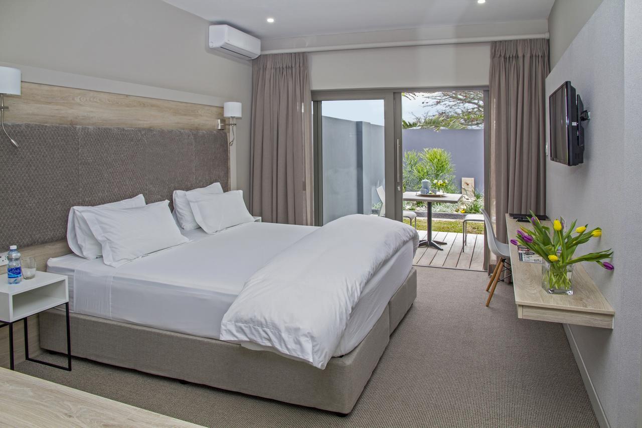 Ocean Bay Guesthouse Port Elizabeth Exterior photo