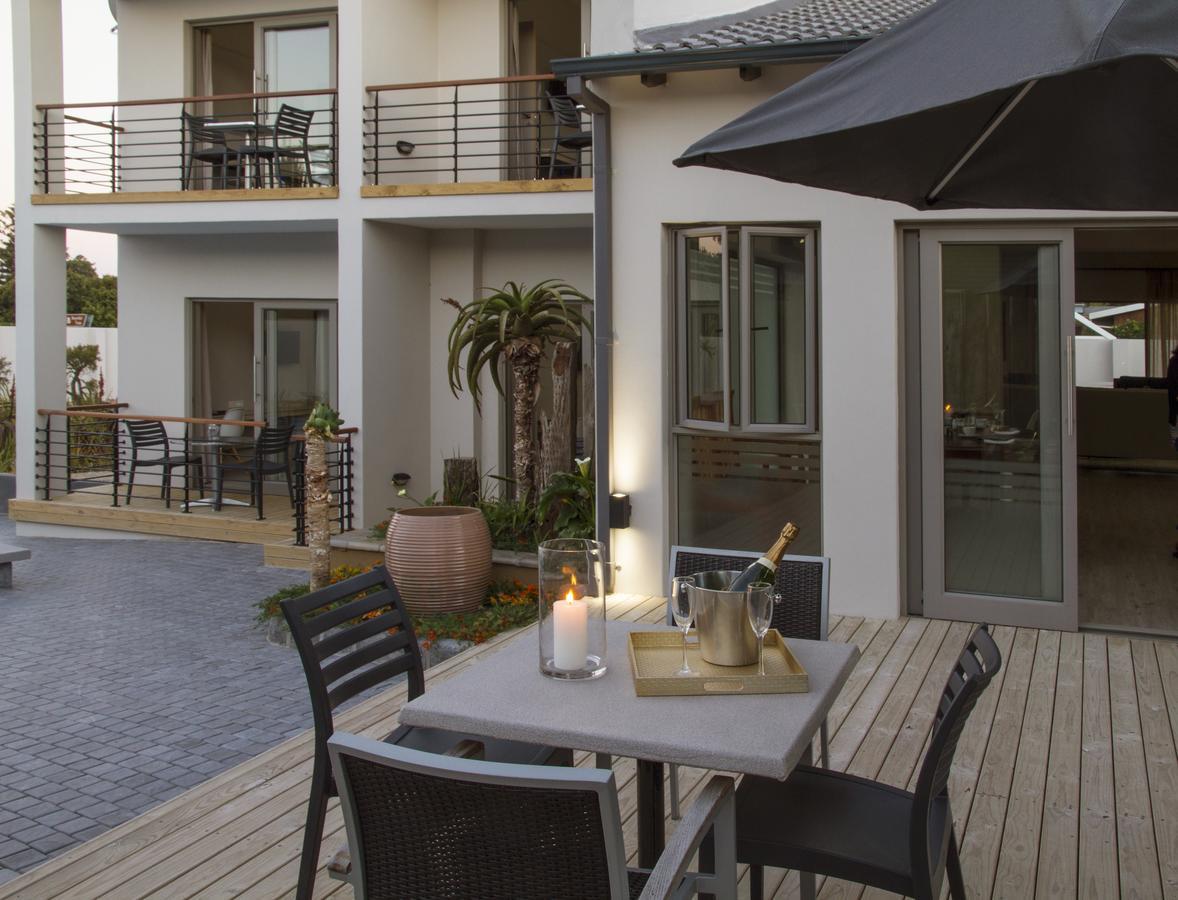 Ocean Bay Guesthouse Port Elizabeth Exterior photo